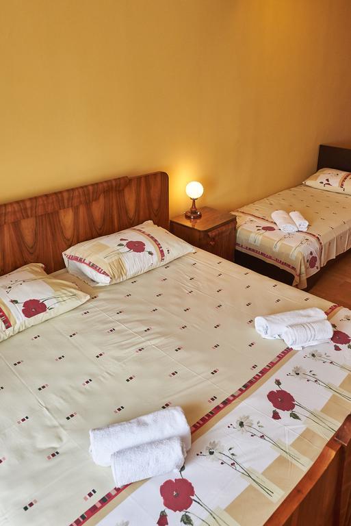 Pansion Epetium Hotel Stobrec Bagian luar foto